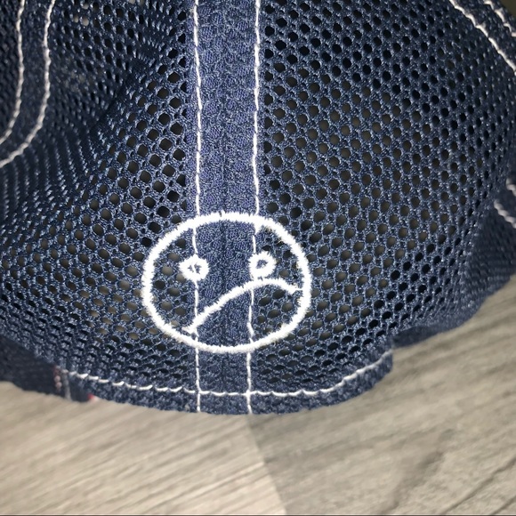 Cute Smiley Face Hat - Picture 3 of 7